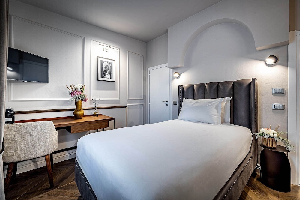 Classic Single Room
