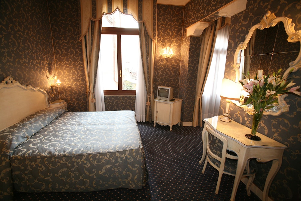 Suite photo 1