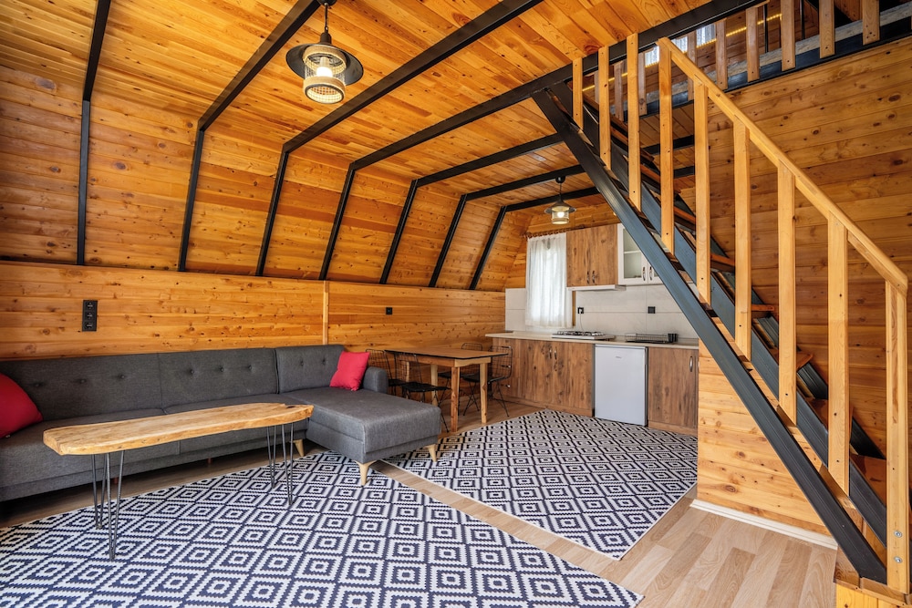 Deluxe Bungalow - Photo 27