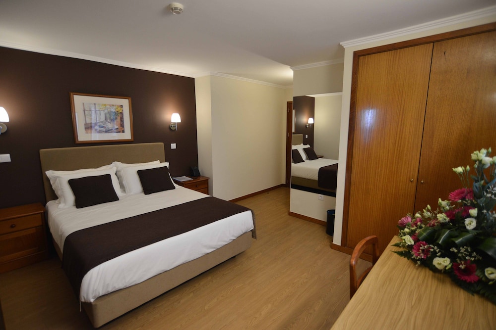 Room, Mountain View