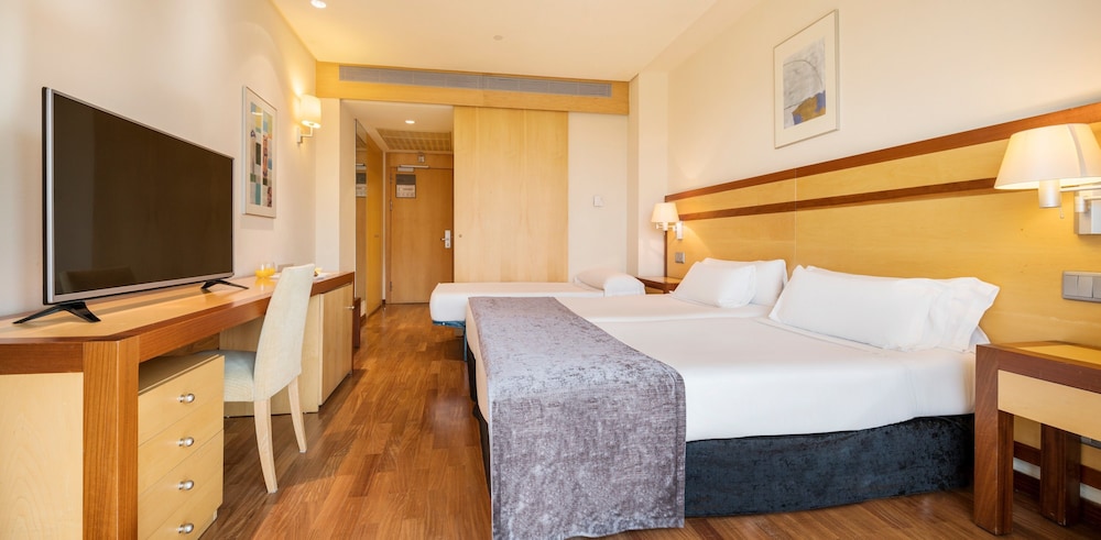 Double Room with Extra bed photo 2