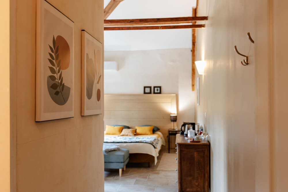 Comfort Double Room, Park View (Chambre du Bassin) photo 3