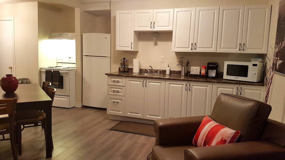 Suite #8 - 39 photo 3