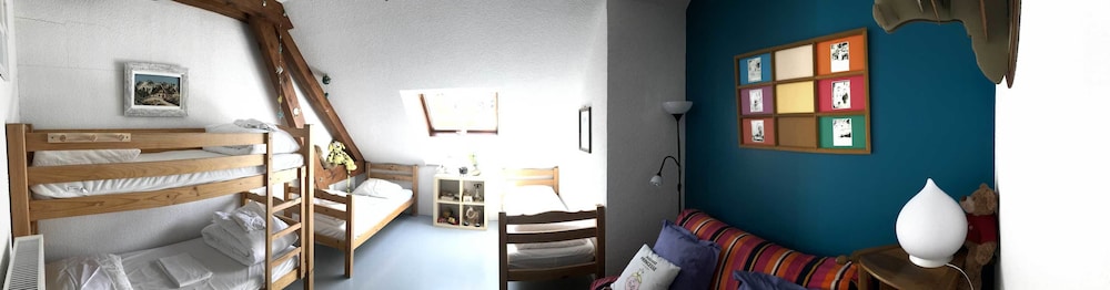 Classic Suite, Shared Bathroom, Mountain View (Les sales gosses)