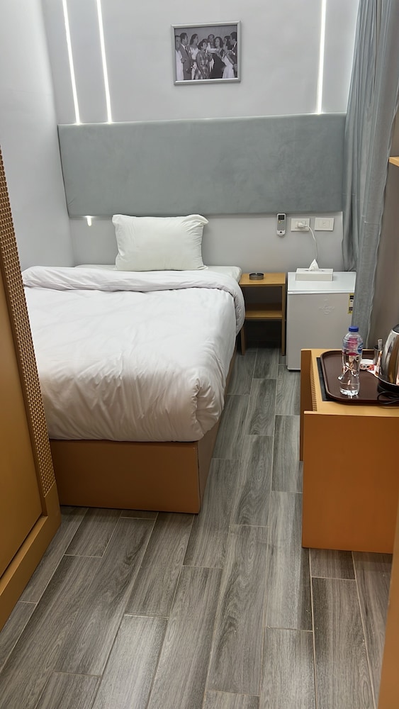 Economy Single Room
