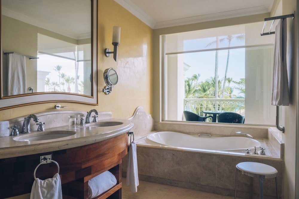 Suite, Lake View photo 3
