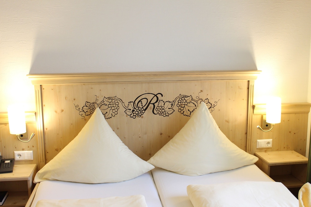 Superior Double Room (Air-conditioning) photo 2