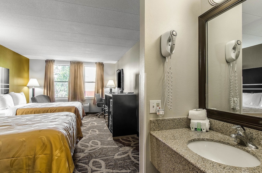 Basic Double Room photo 3