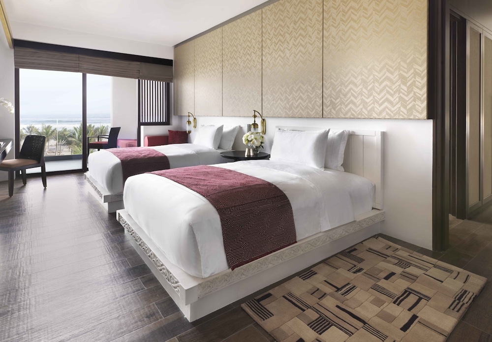 Deluxe Sunset View Room photo 1