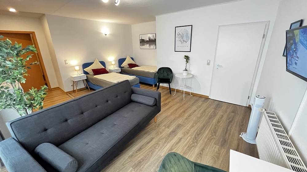 Double Room - Photo 3