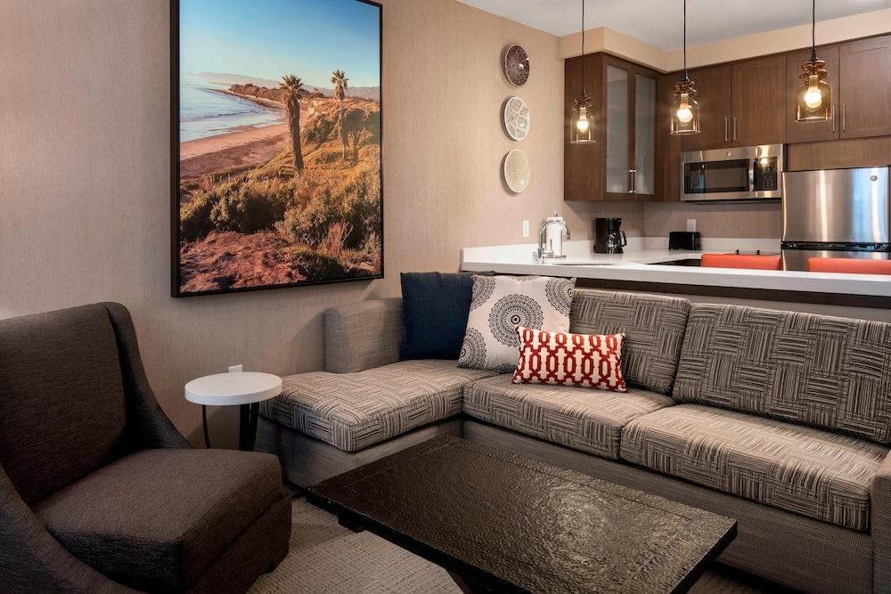 Suite, 1 Bedroom photo 2