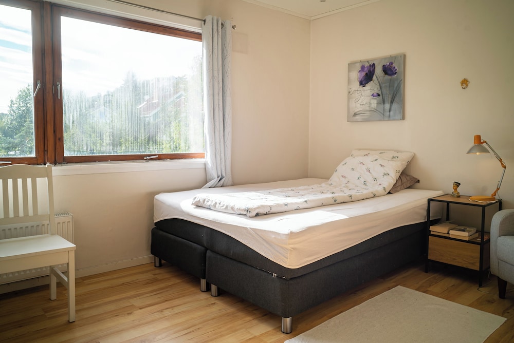 Apartment photo 2