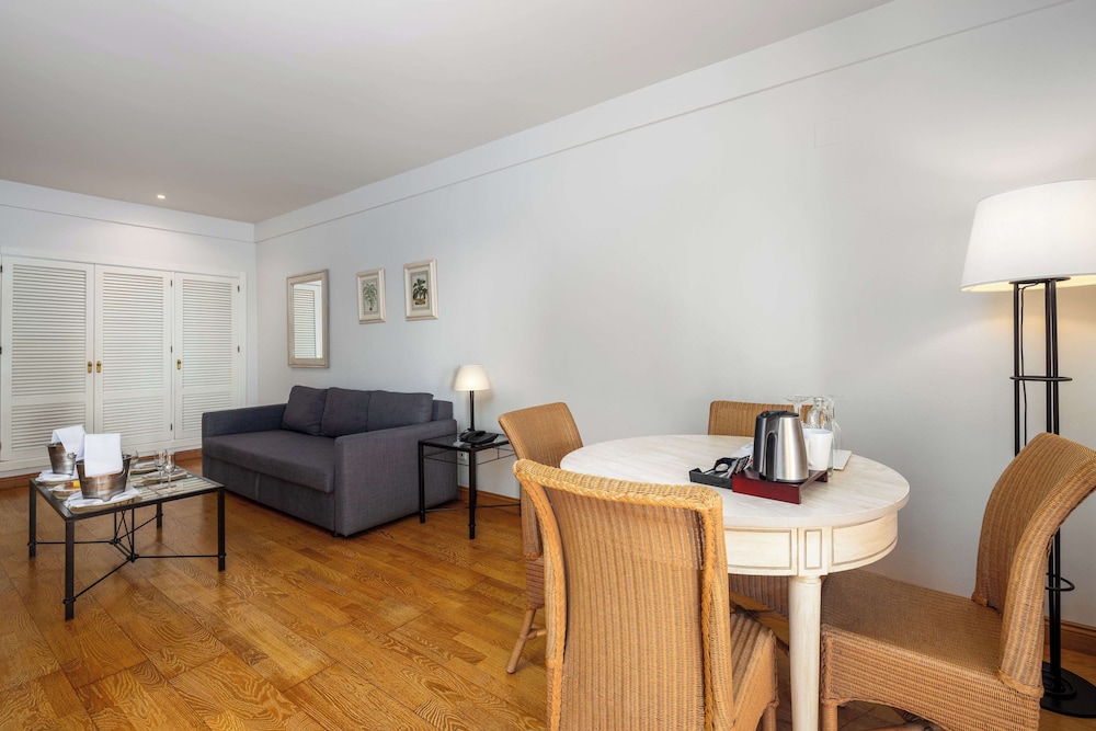 Junior Room - Photo 2