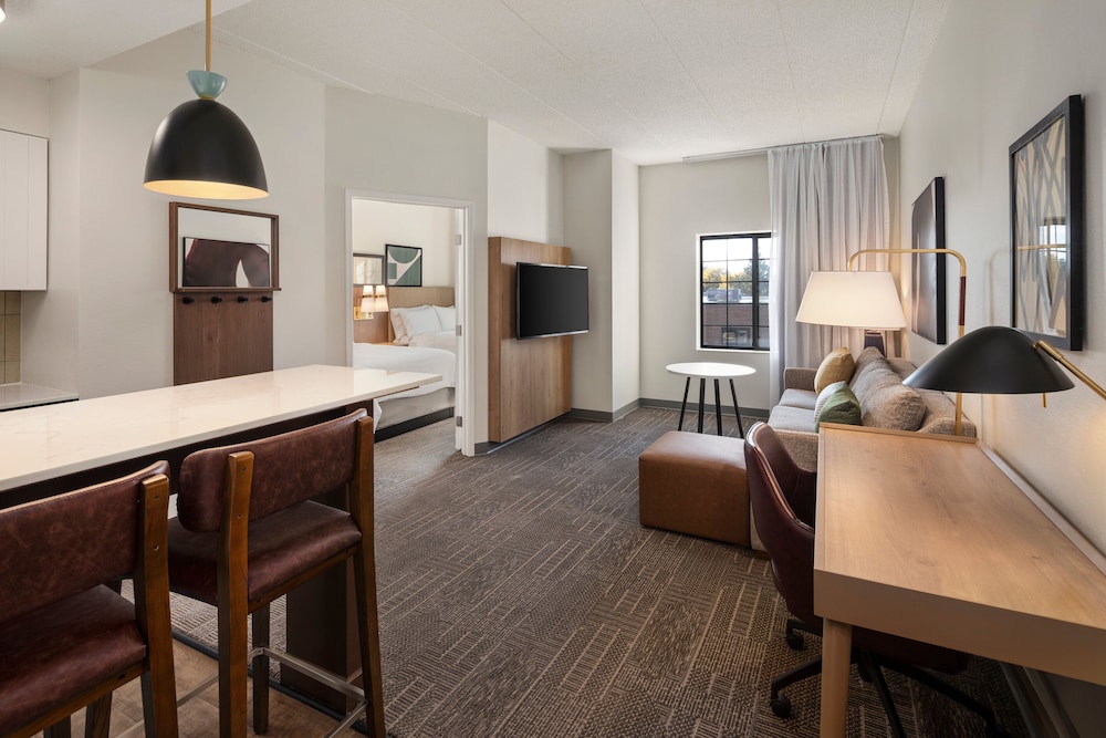 Suite, 1 Bedroom photo 3