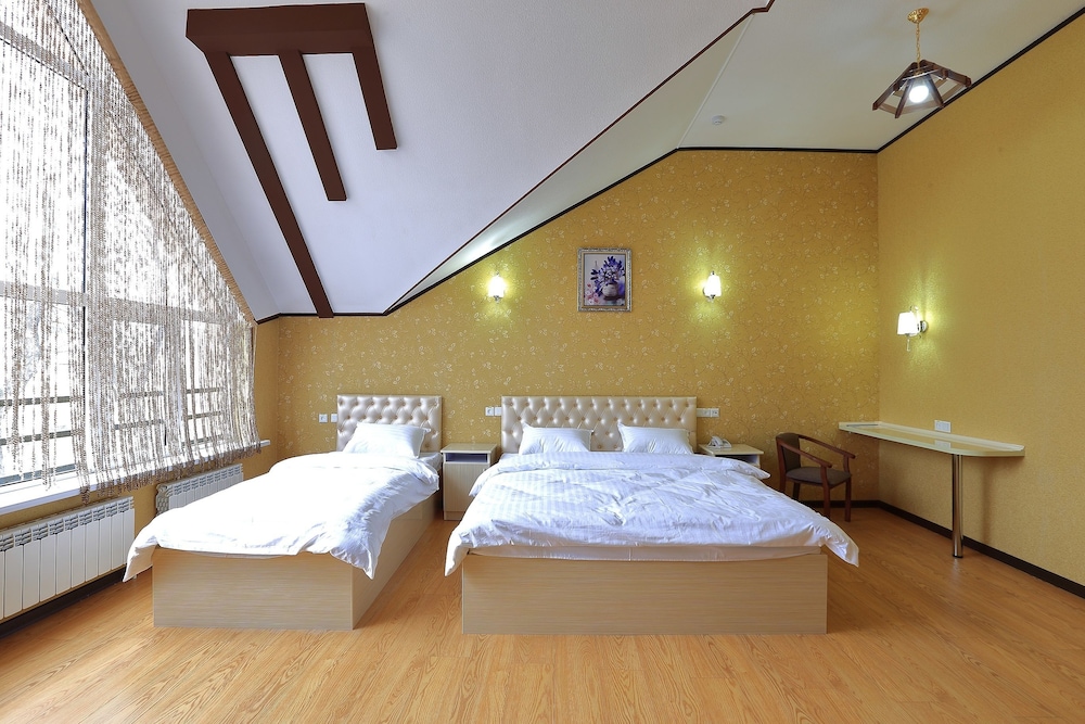Family Studio Suite