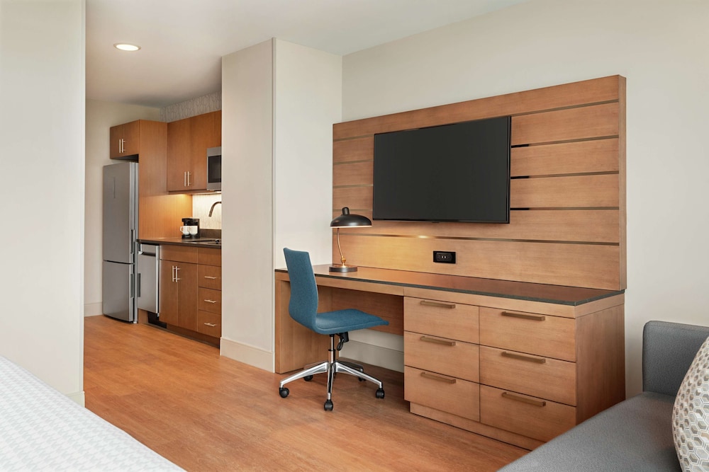 Studio, 1 King Bed, Accessible (Hearing) - Photo 1