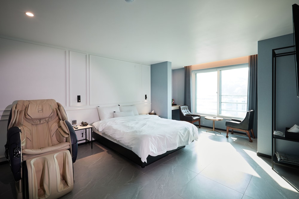 Executive Double Room, Non Smoking, Bathtub photo 1