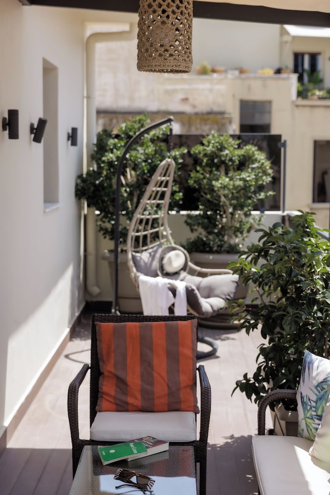 Executive Double or Twin Room, Terrace, Annex Building photo 3