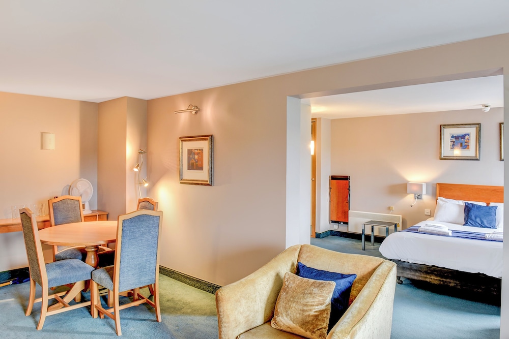 Deluxe Double Suite