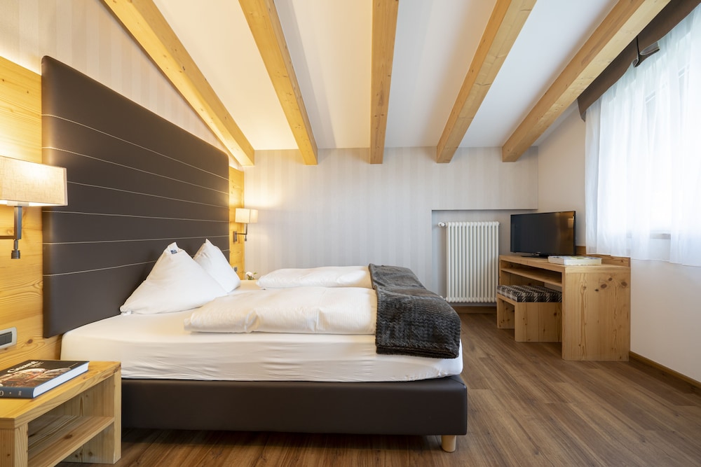 Superior Double or Twin Room - Photo 1