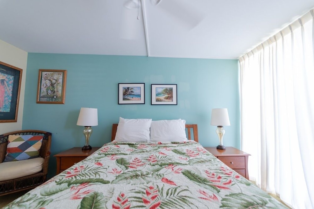Condo, 1 Bedroom photo 2