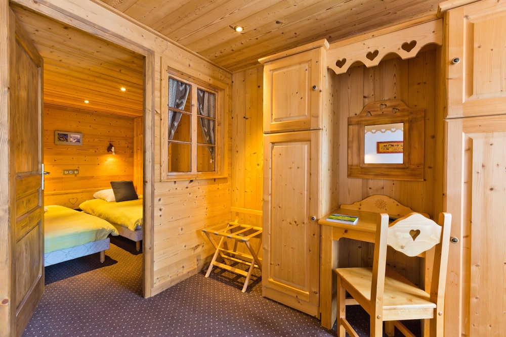 Quadruple Room photo 2