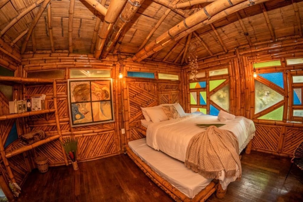 Premier Bungalow, Multiple Beds photo 2