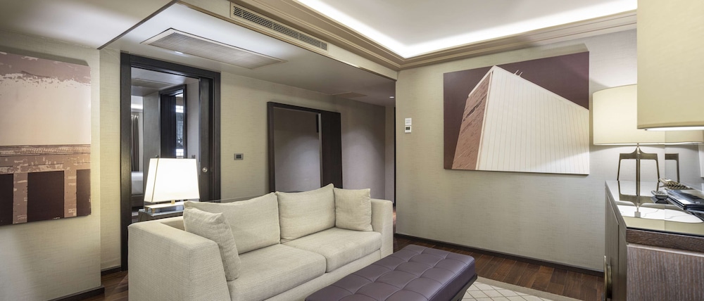 Ambassador Suite