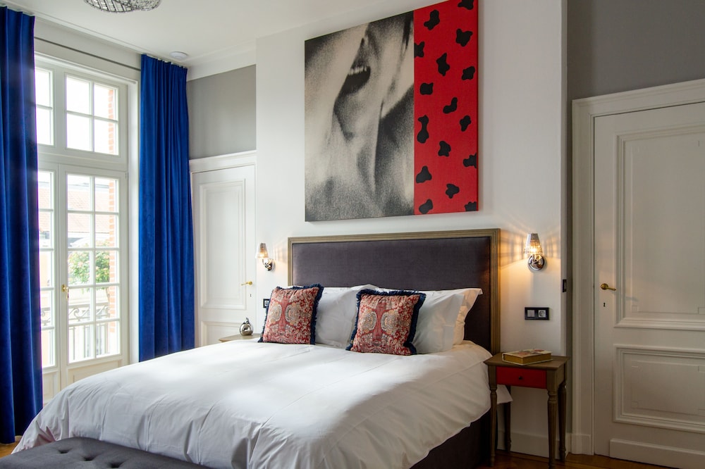 Luxury Suite photo 1