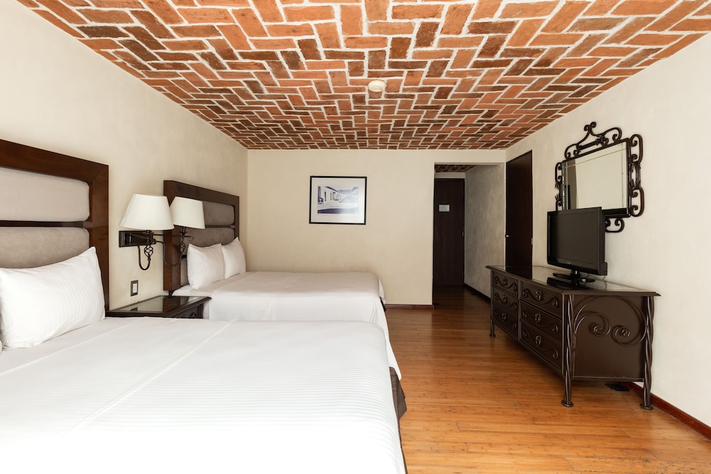 Deluxe Double Room - Photo 22