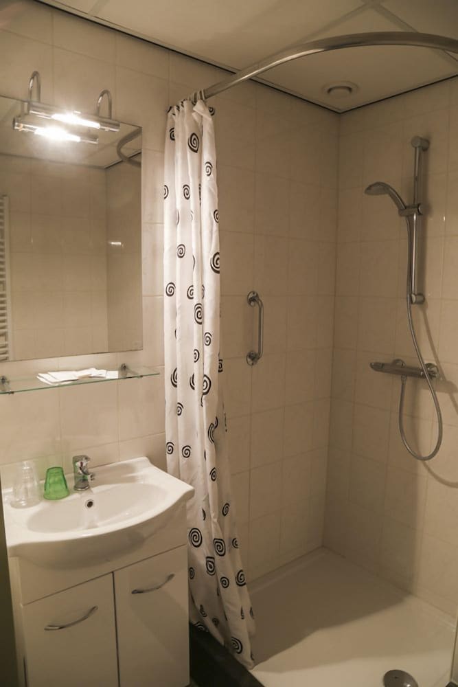 Double Room (1st Floor) photo 2