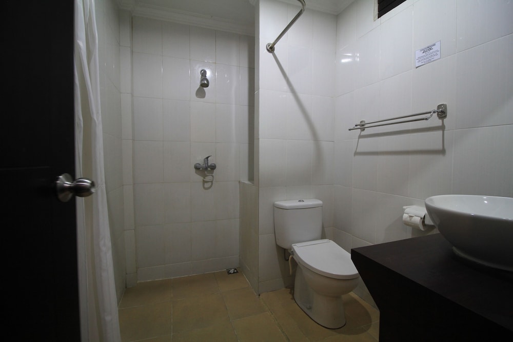 Deluxe Room - Photo 4