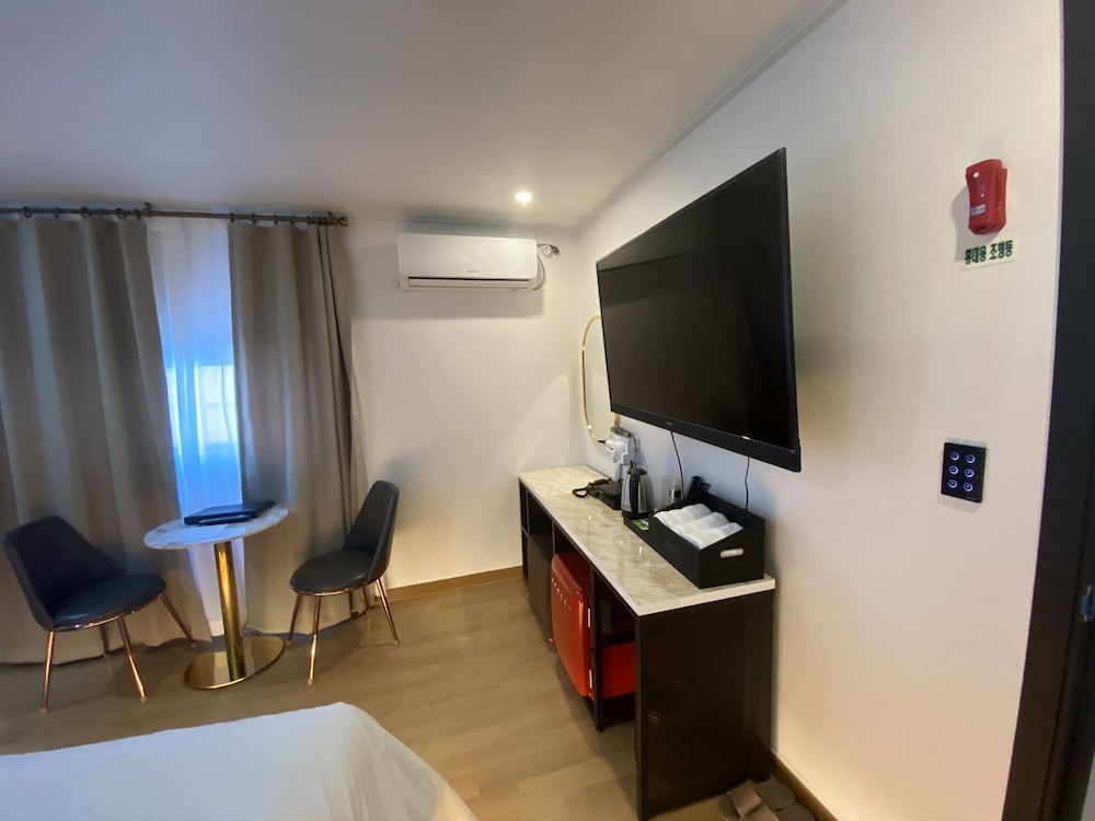 Premium Room - Photo 2