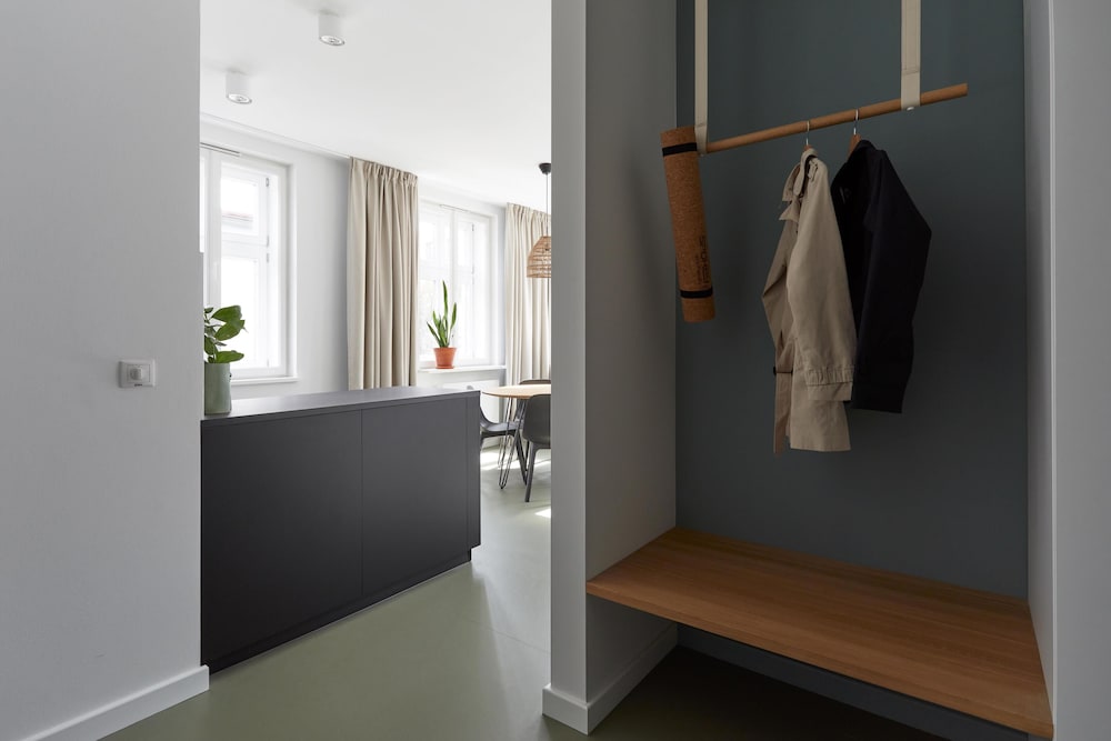 One Bedroom Apartment - Photo 5