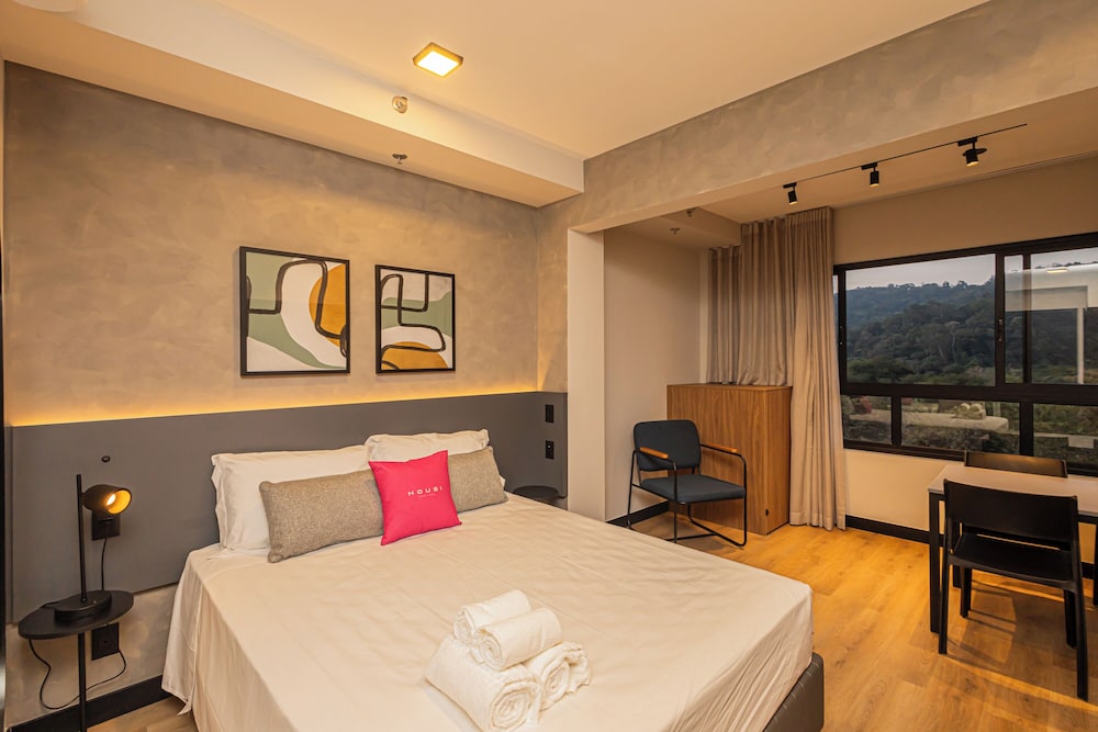 Standard Double Room, City View photo 1