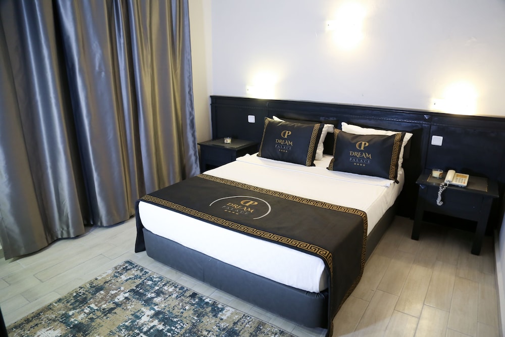 Suite, 1 Bedroom, Garden View