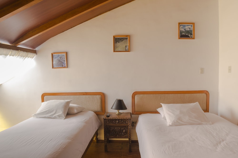 Standard Twin Room, 2 Twin Beds photo 3