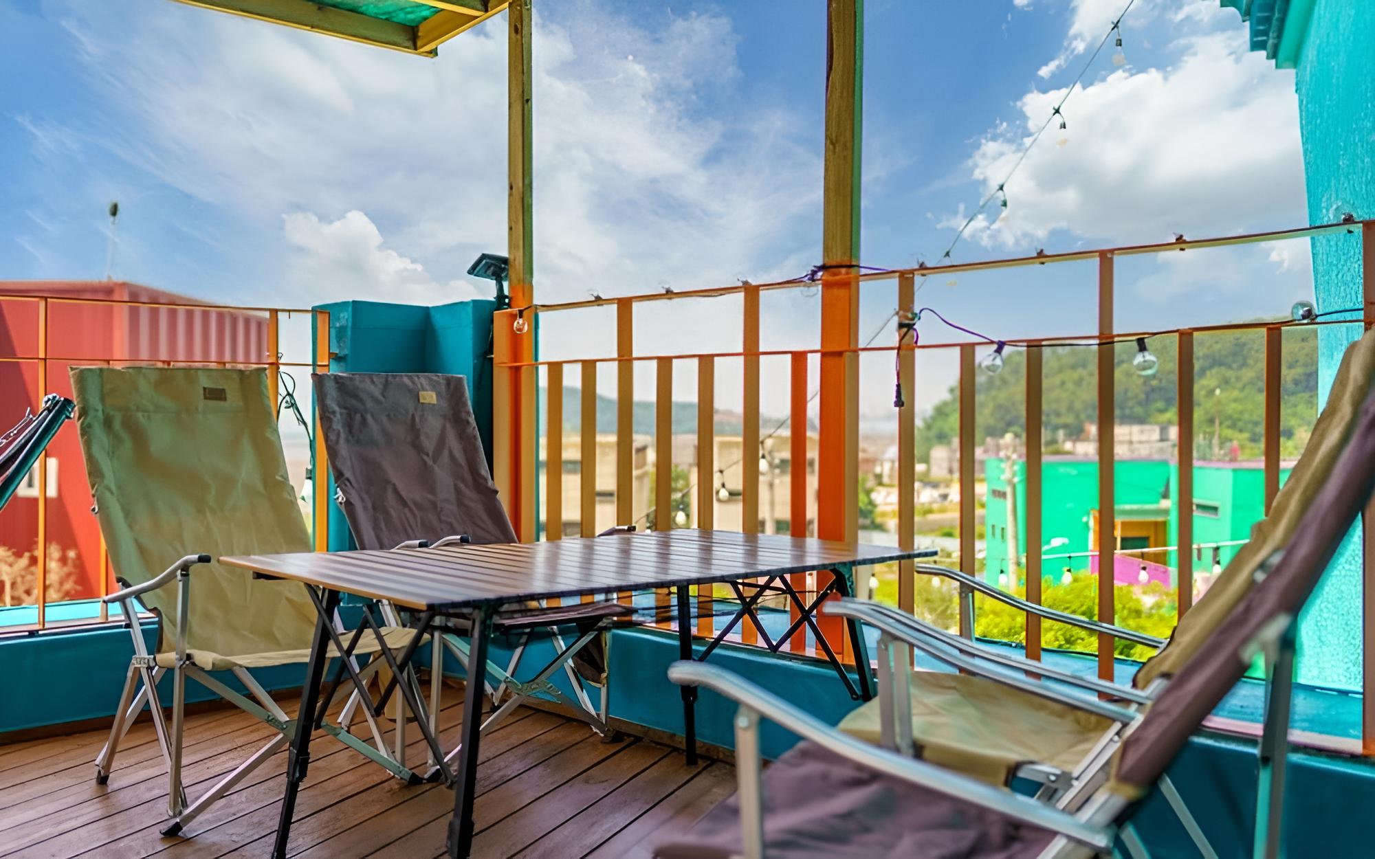 Room (202 (ocean view spa rooftop beam proj)