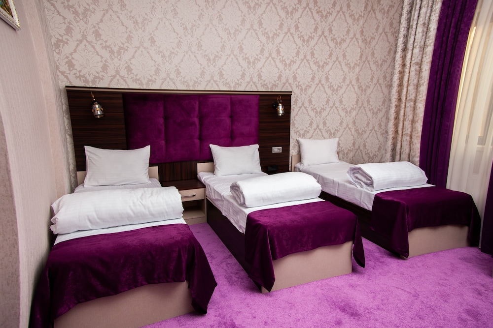 Standard Triple Room - Photo 1