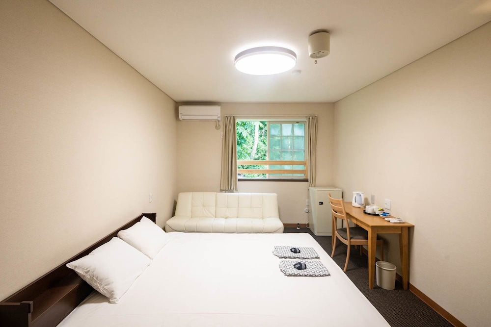Double Bed Ans Single Bed Room, Non Smoking photo 3