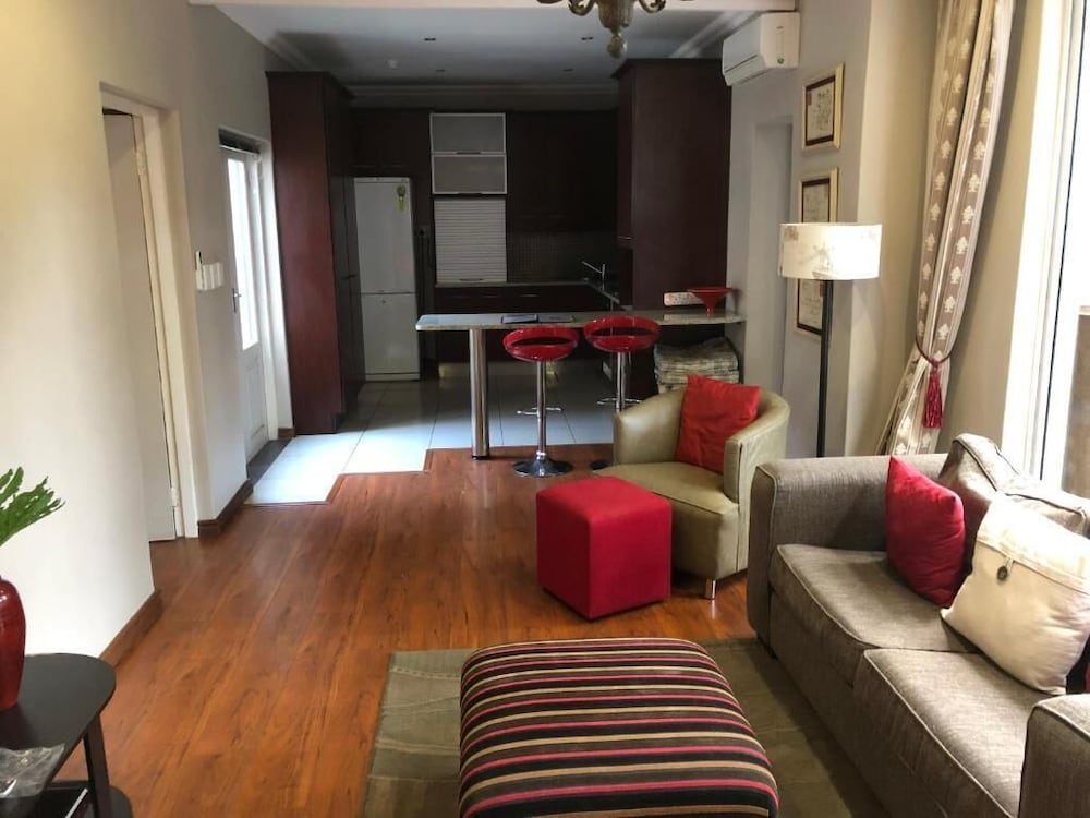 Luxury Apartment photo 3