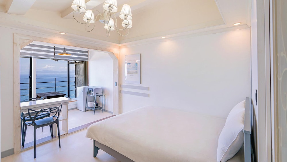 Basic Room, 1 Bedroom (Chocolat Pave (Ocean View)) photo 1