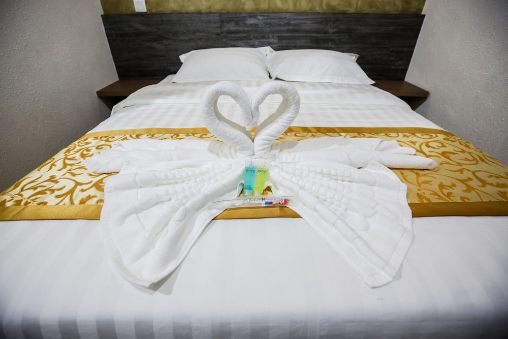 Superior Room, 1 Queen Bed photo 3