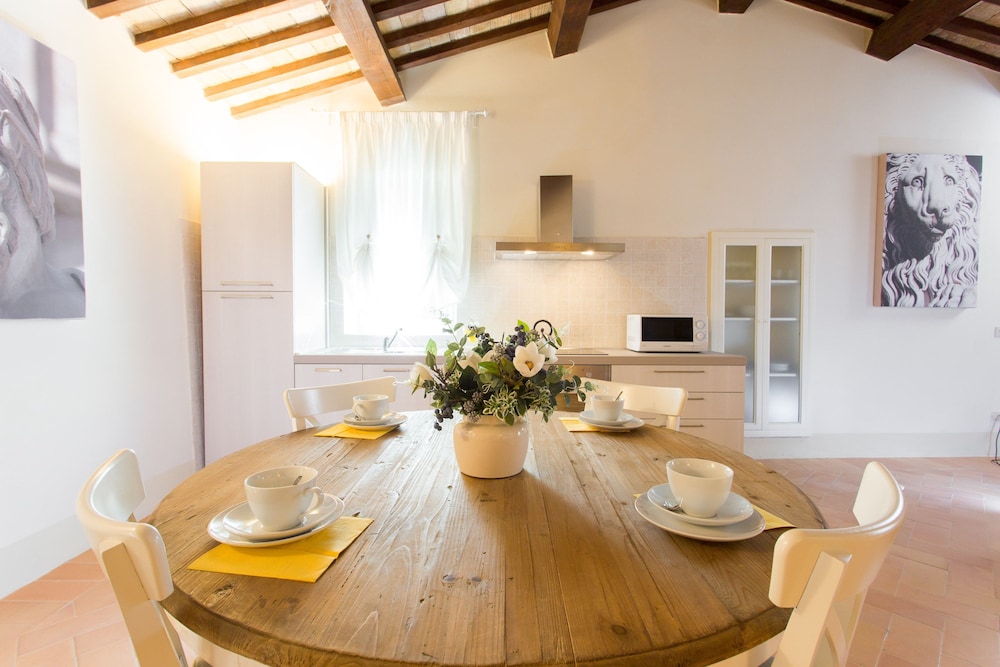 Classic Apartment, 2 Bedrooms, Kitchenette, Mezzanine photo 3