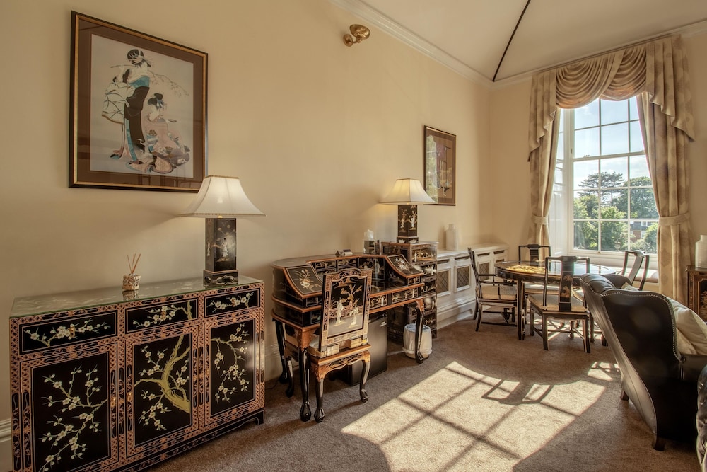Suite - Photo 9