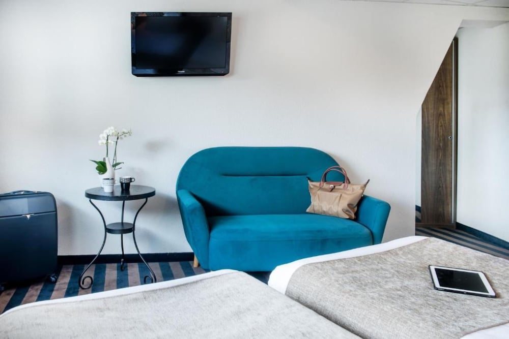 Suite - Photo 4