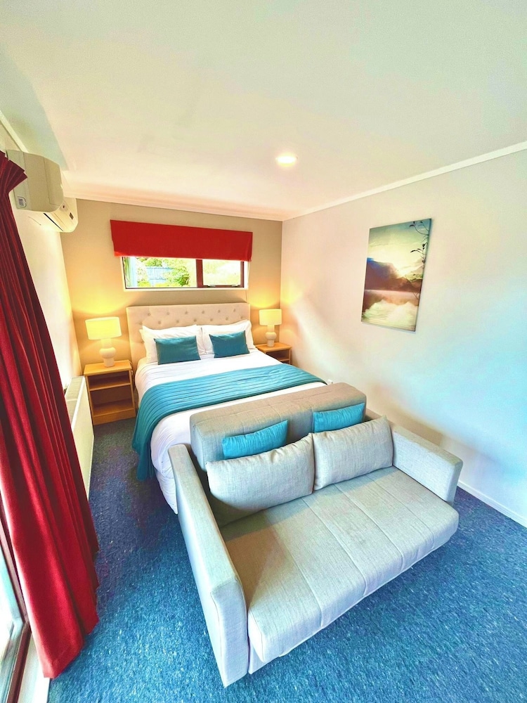 Family Suite, 1 Bedroom, Garden View photo 1