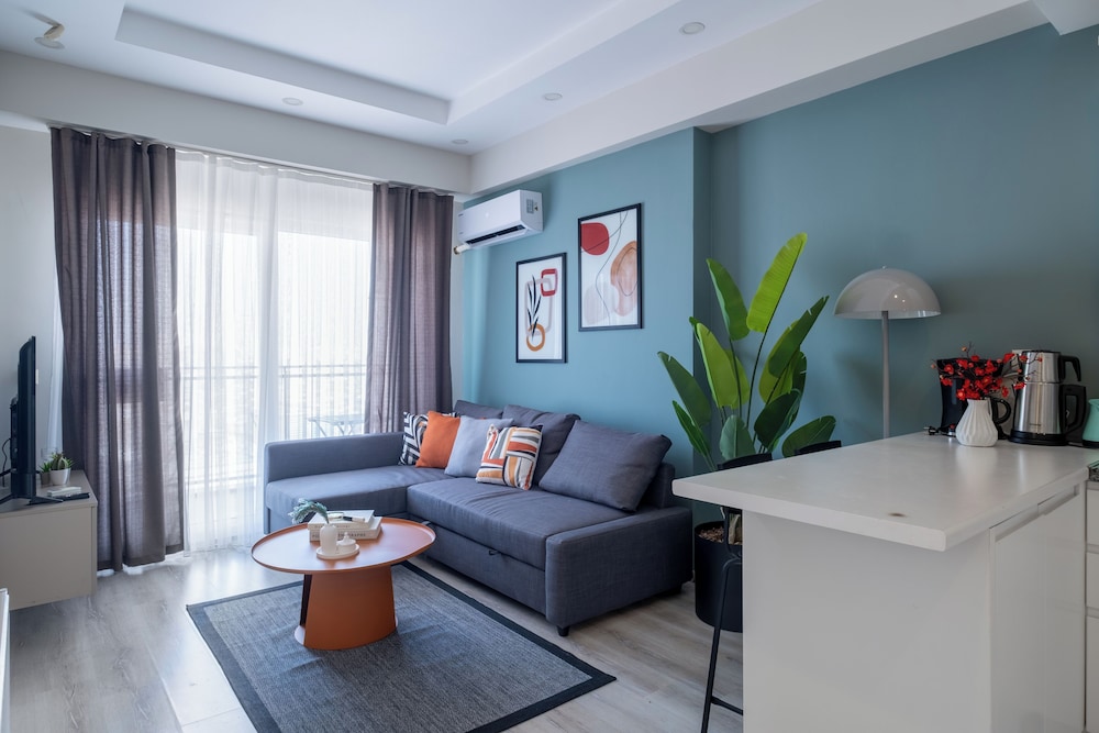 Basic Apartment
