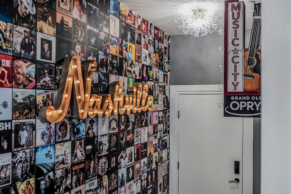 Nashville Vibes Dachterrassen-Karaoke Feuerstelle Innenstadt, Foto 6
