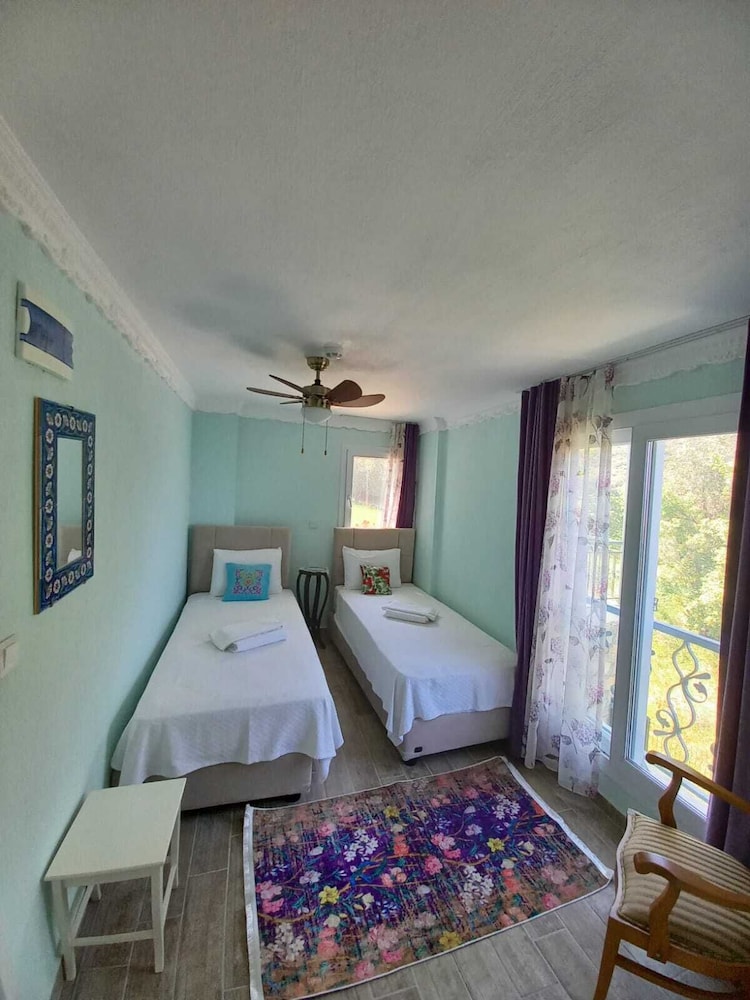 Comfort Twin Room